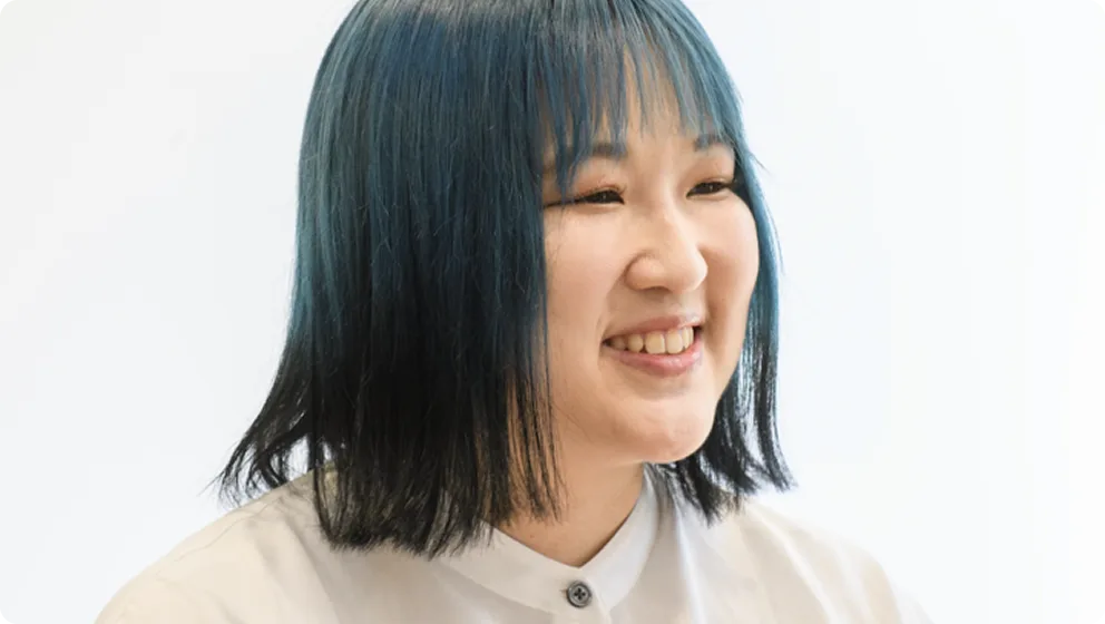 秋野 比彩美 氏